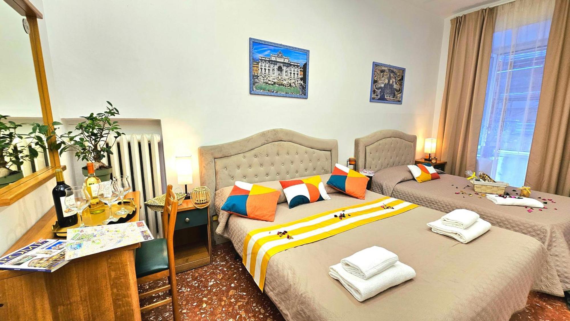 A Casa Simpatia Roma - Free Parking If You Book 4 Nights Bed & Breakfast Exterior photo